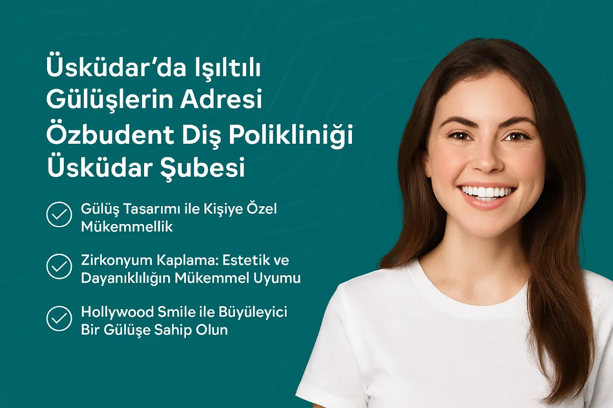 Dijital gülüş tasarımı simülasyonunu hekimiyle birlikte inceleyen hasta